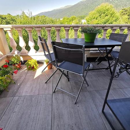 Ferienwohnung Hebergeneve Les Terrasses Gex Exterior foto